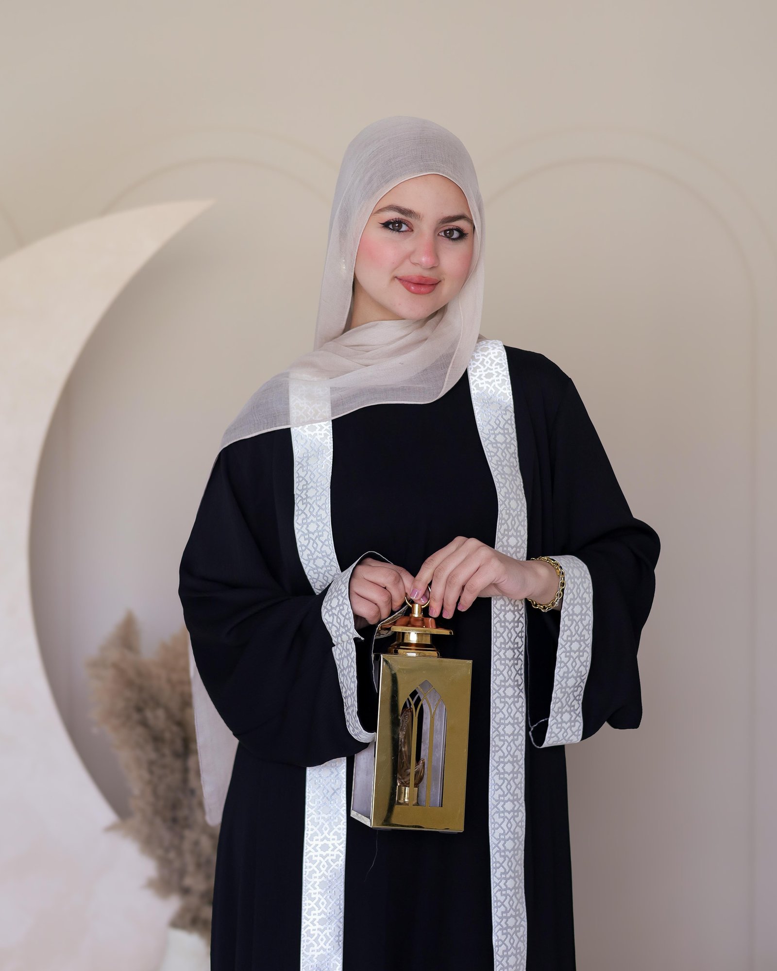 Night of Qamar kaftan