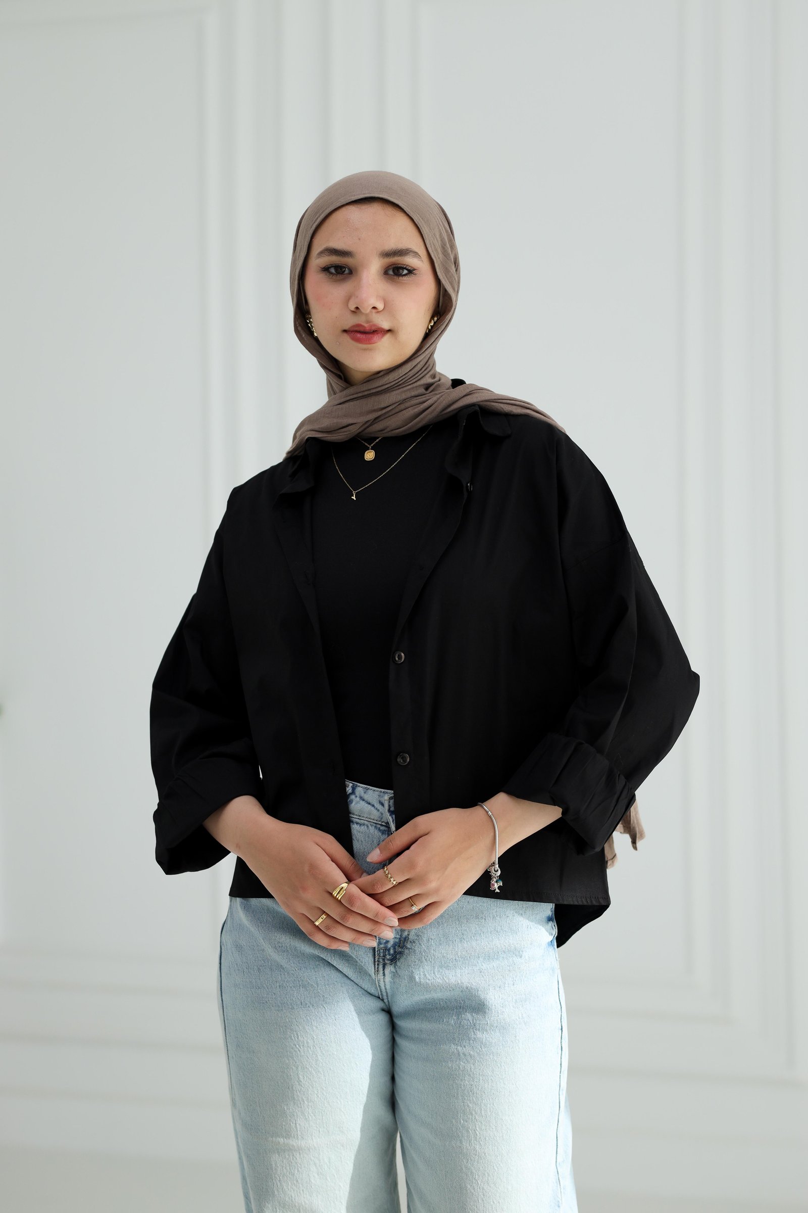 Black cropped shirt