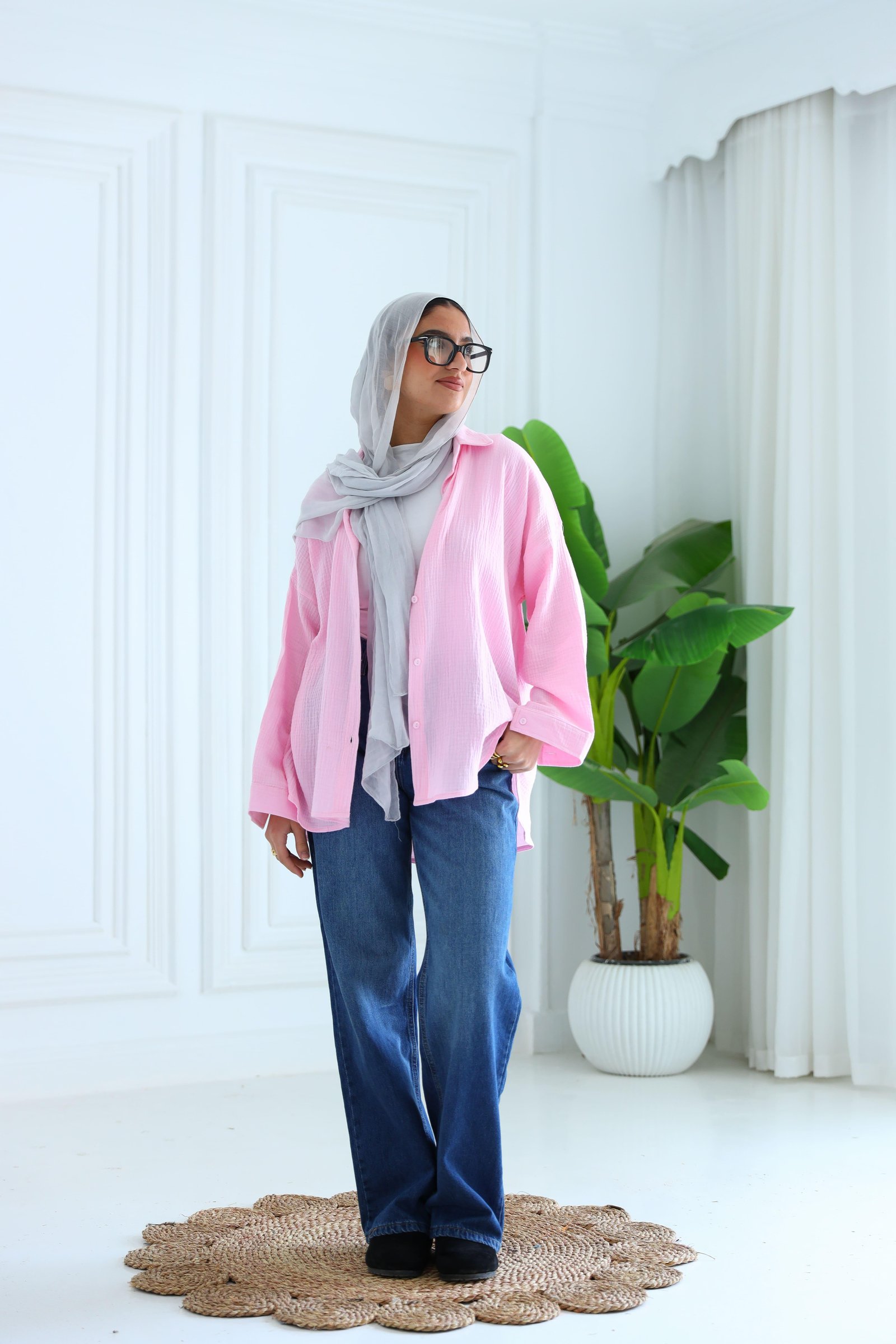 Baby pink crinkle shirt gallery image