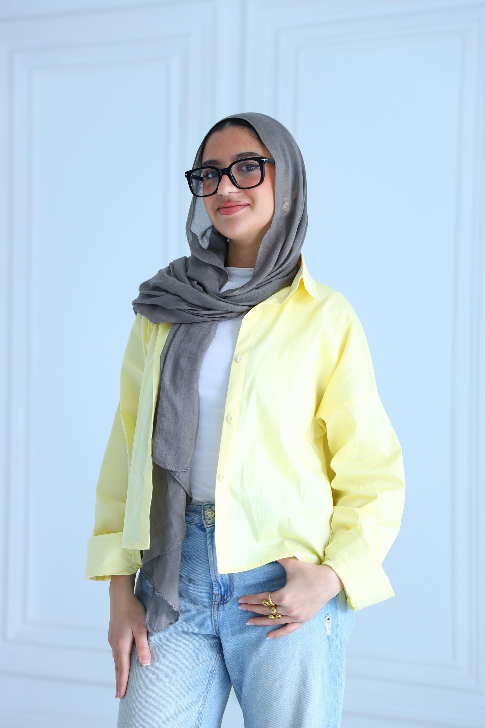 Yellow cropped shirt gallery image
