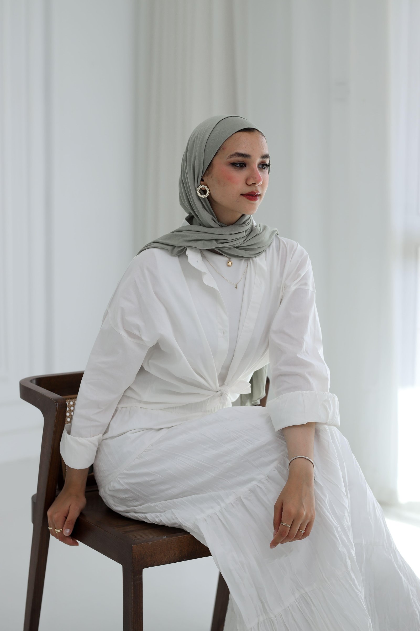 White Luna skirt gallery image
