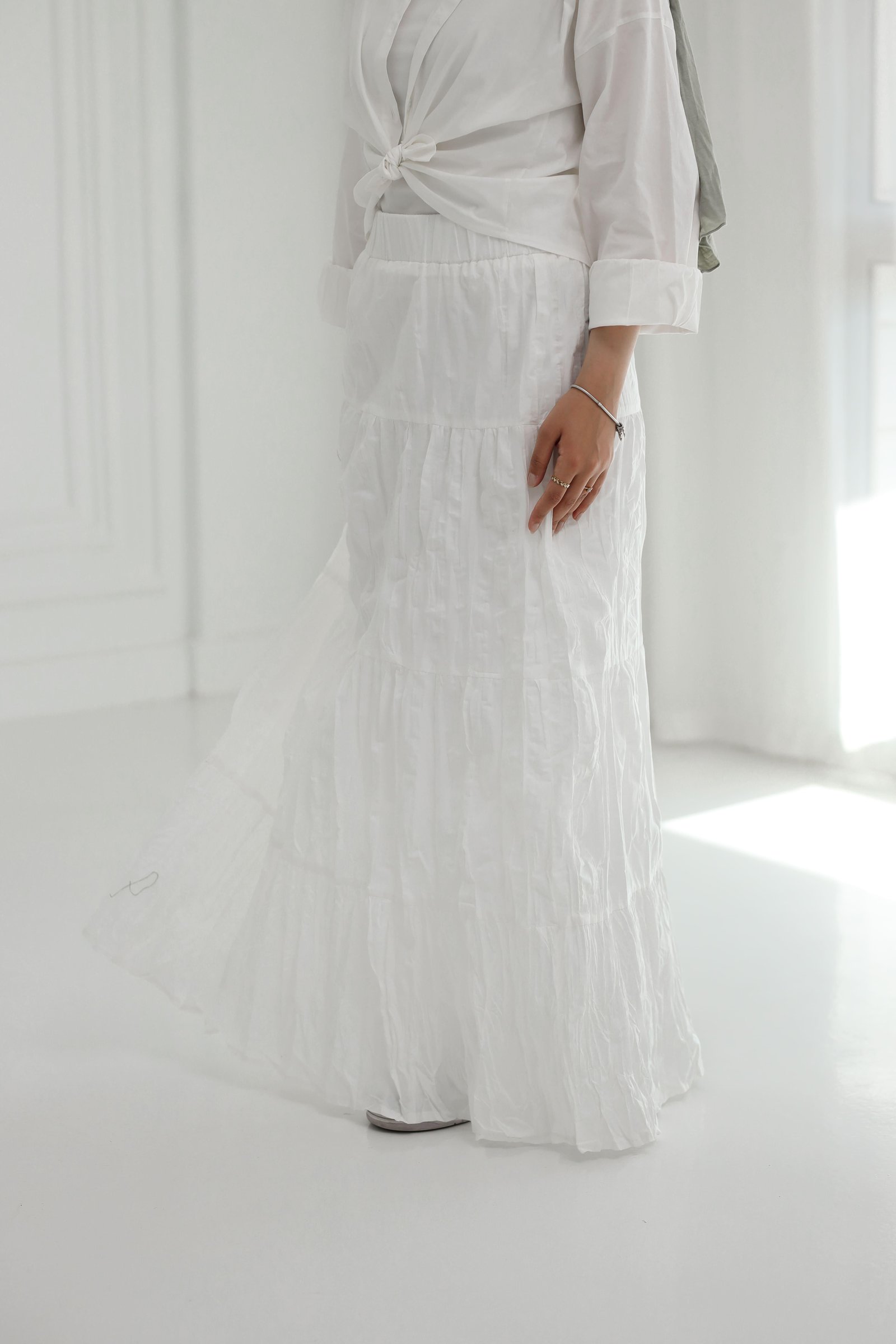 White Luna skirt gallery image
