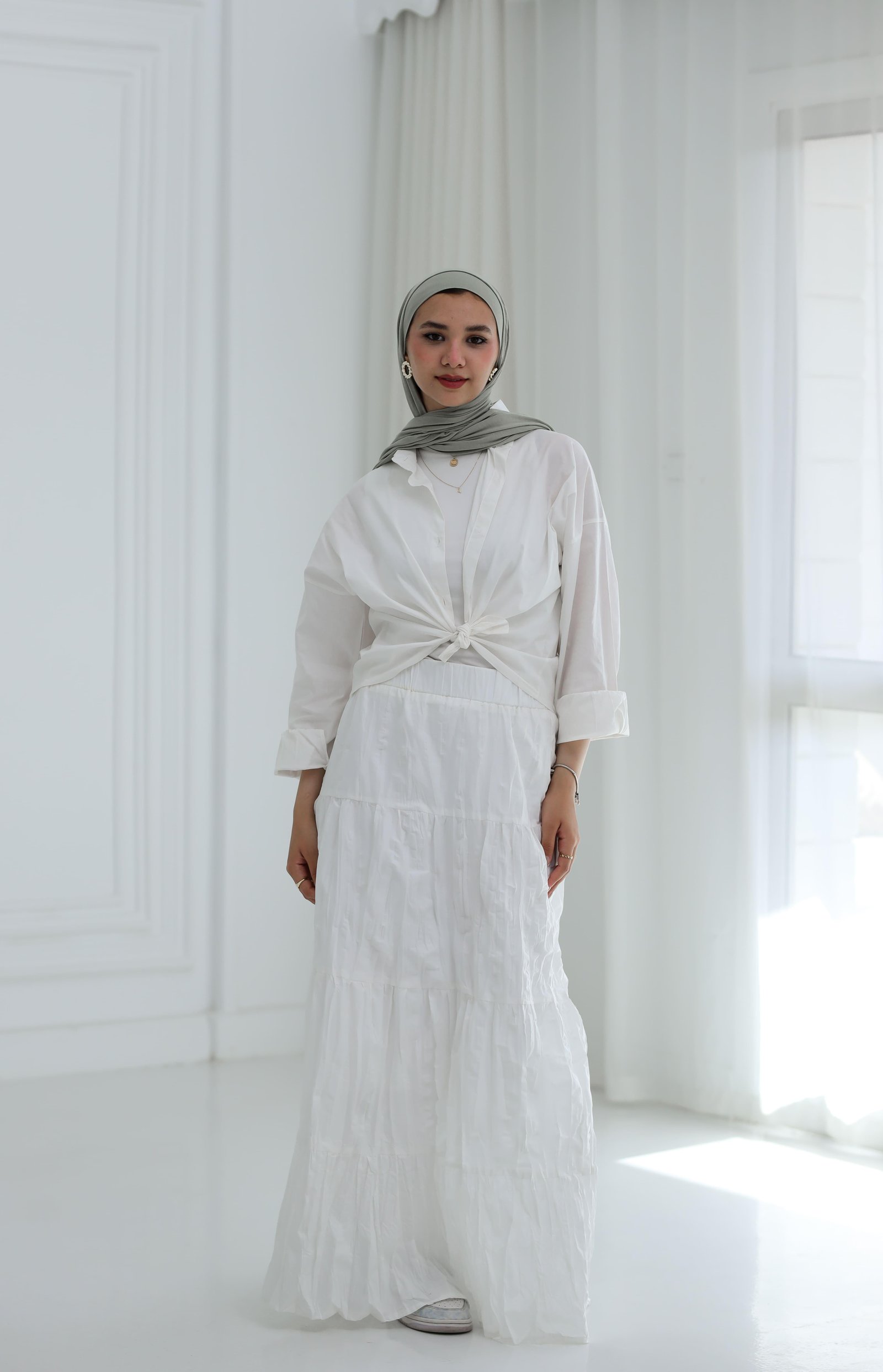 White Luna skirt gallery image