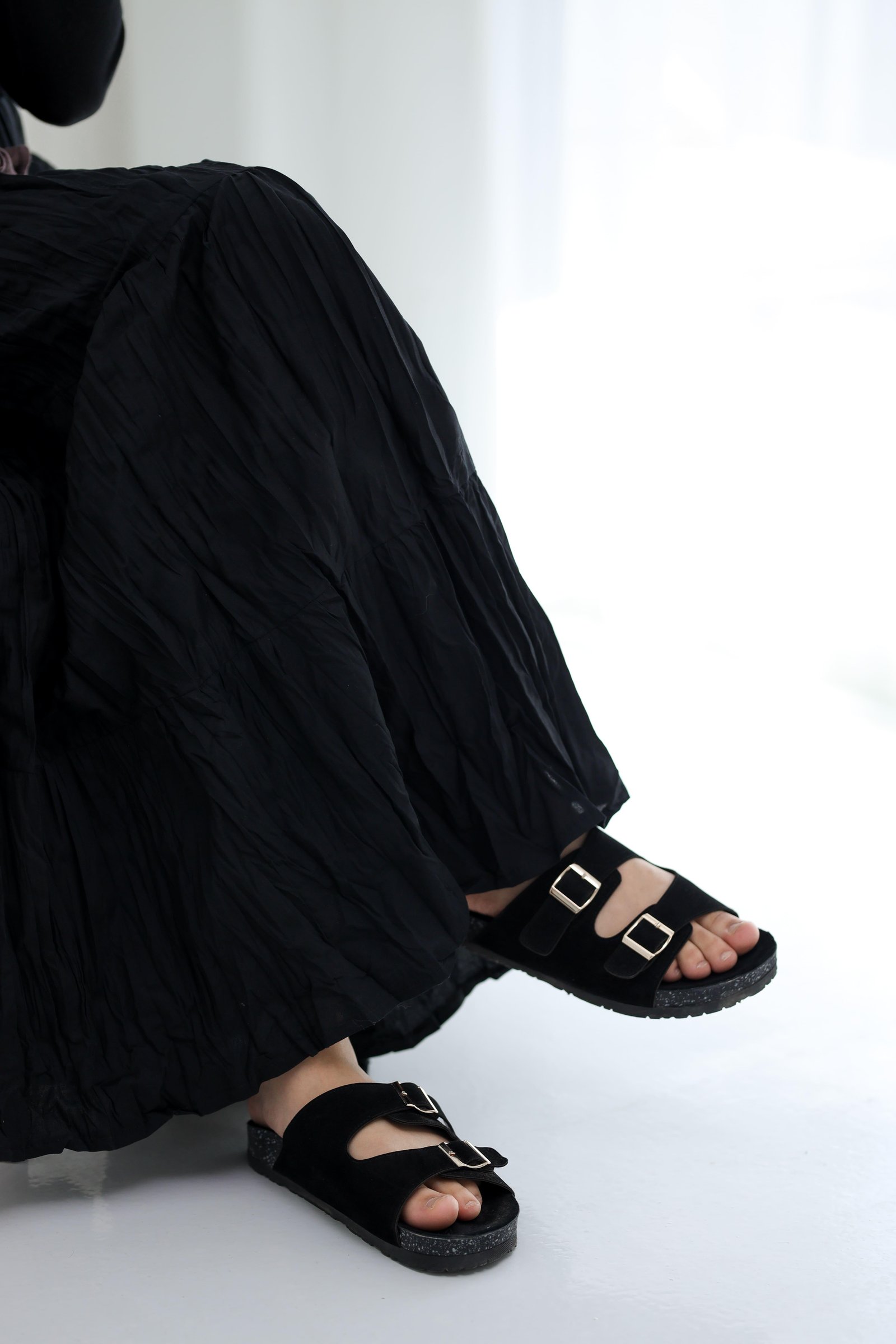Black luna skirt gallery image