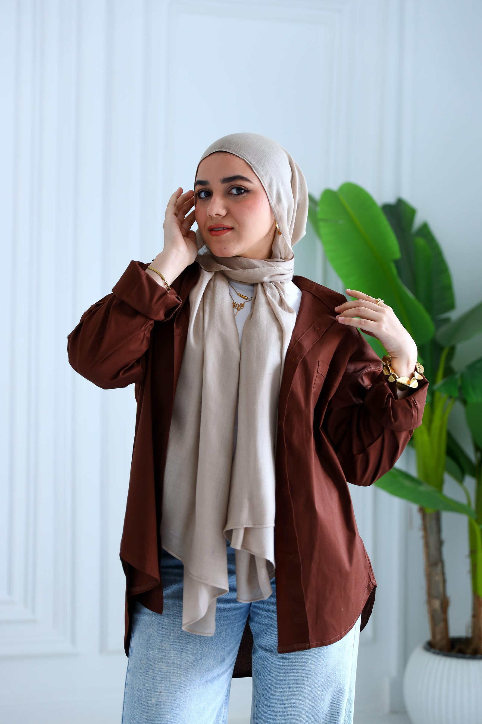 Brown poplin shirt gallery image