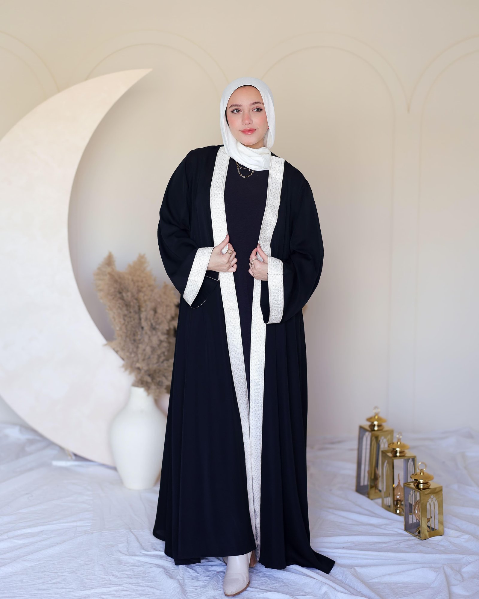Layali kaftan thumbnail