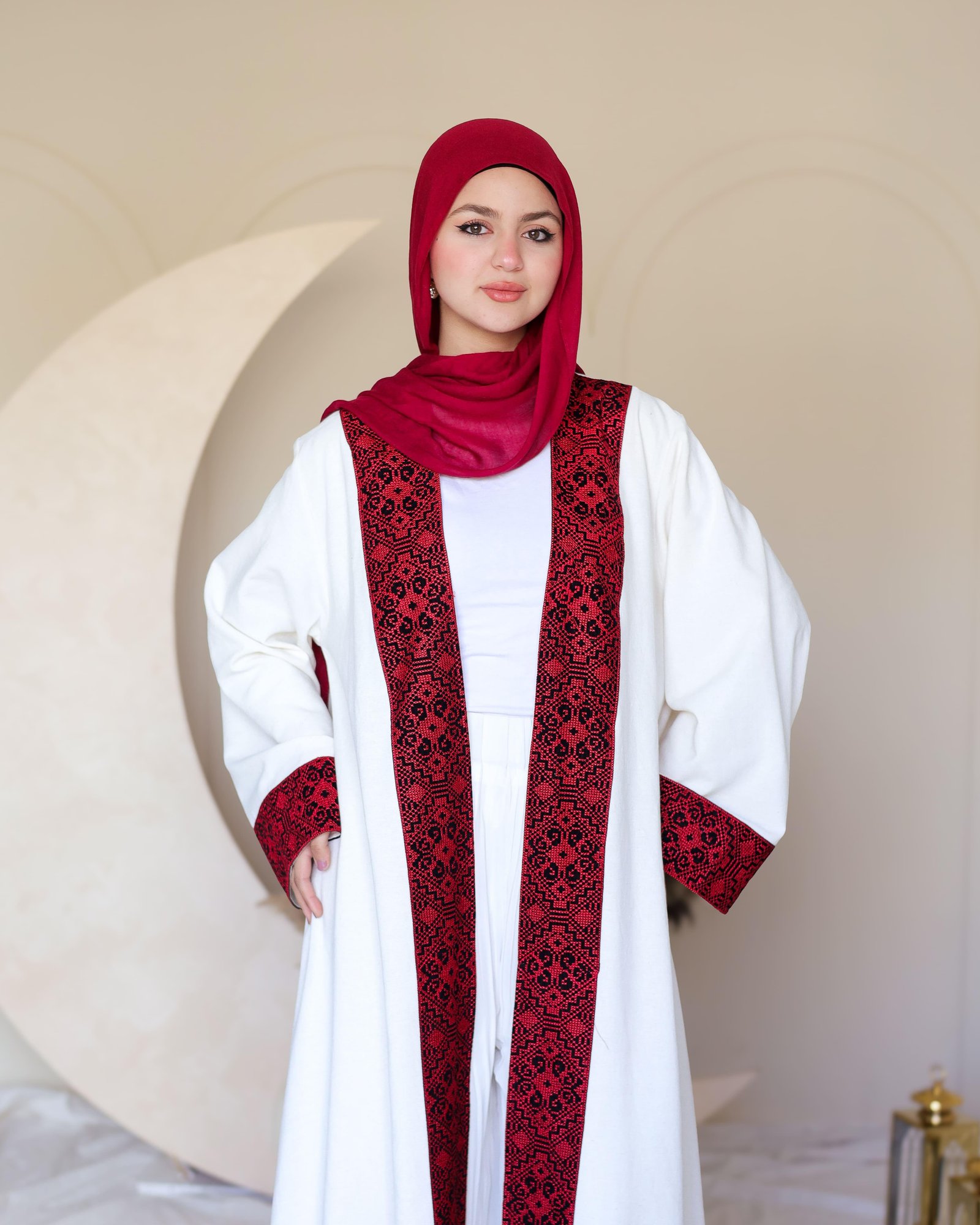 Luna Vibe kaftan gallery image