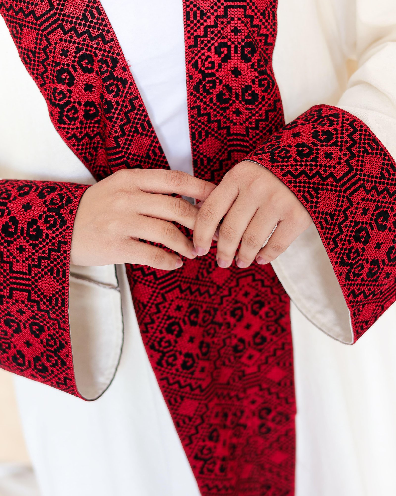 Luna Vibe kaftan gallery image