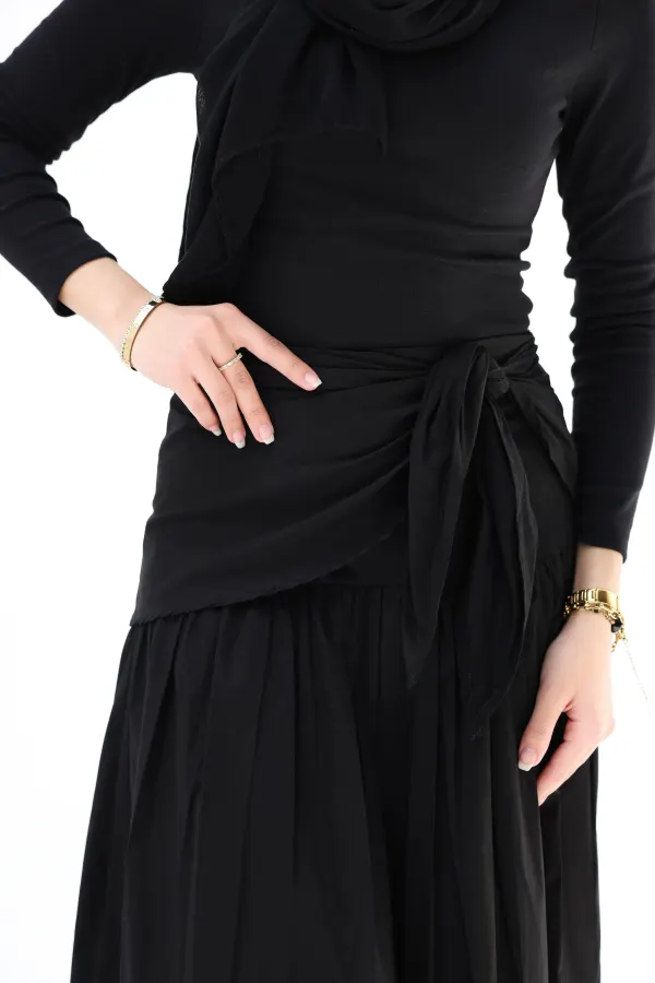 Black Scart Skirt